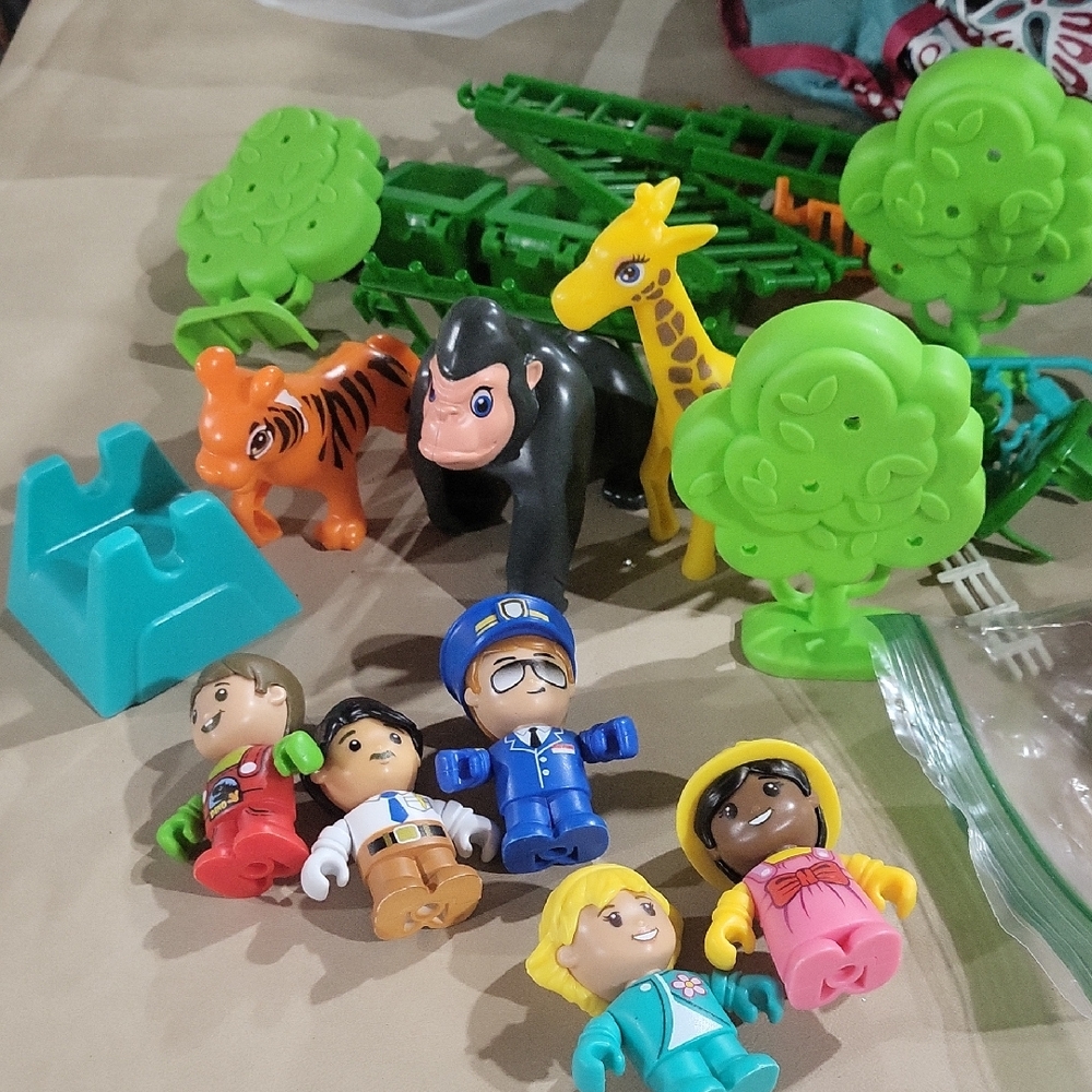 Colorful Animal and Figures Playset